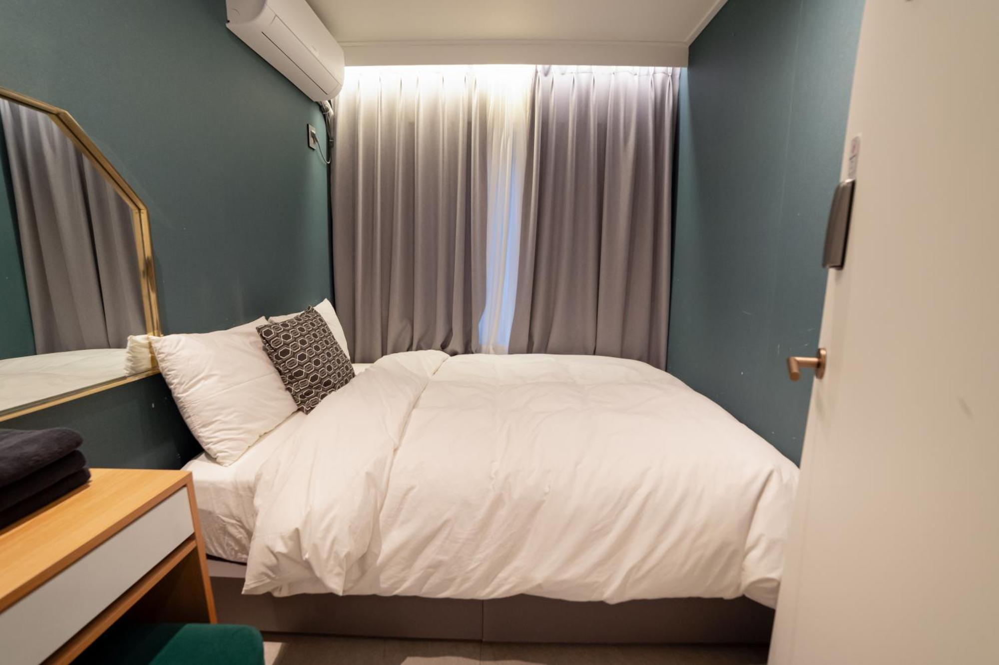 Cloud Hong-dae Bed & Breakfast *