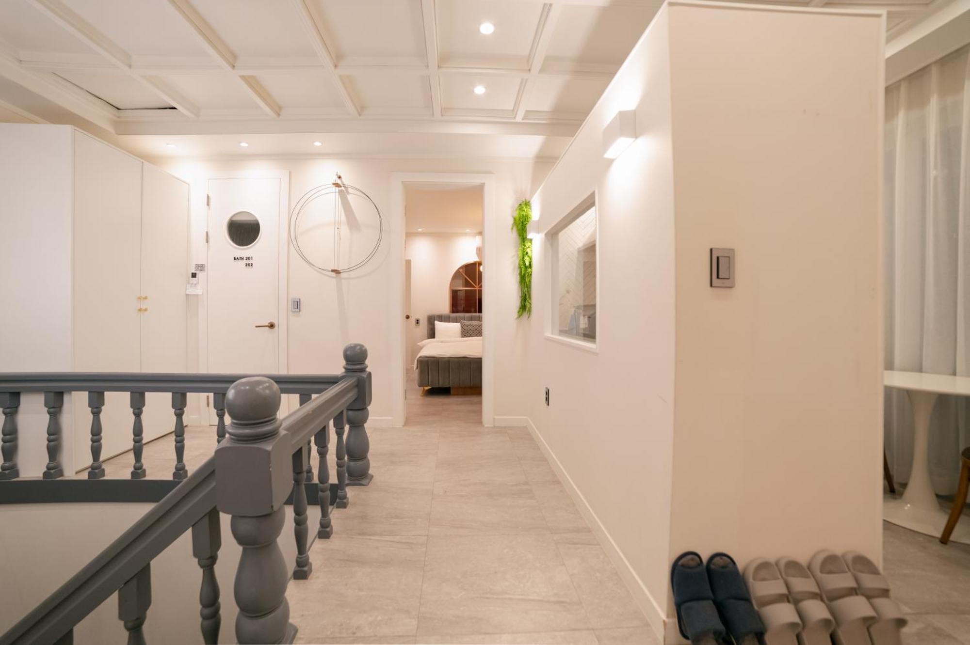 Cloud Hong-dae Bed & Breakfast